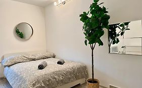 Easy Suites - Free Underground Parking
